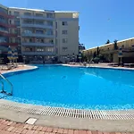 Апартаменты Bratanov Plaza *