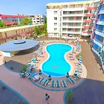 Апартаменты Bratanov Plaza