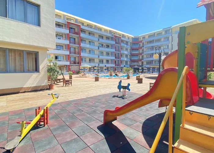 Bratanov Plaza * Слънчев бряг