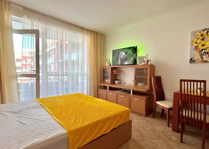 Bratanov Plaza * Слънчев бряг