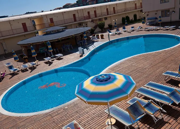 Bratanov Plaza Апартамент *